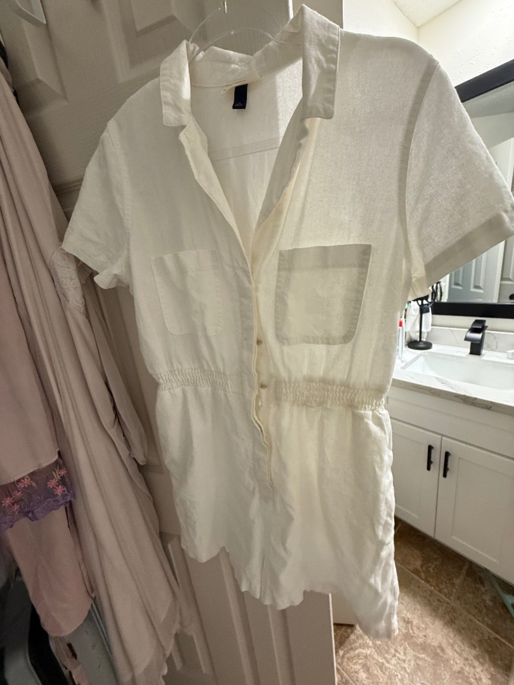 Universal thread white romper